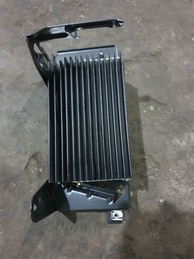 Amplificator stație sunet hi fi  bmw f01 f02 f10 f11 f32 f30