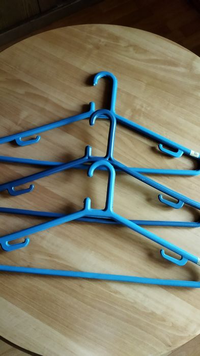 Вешалки большие для мужской одежды