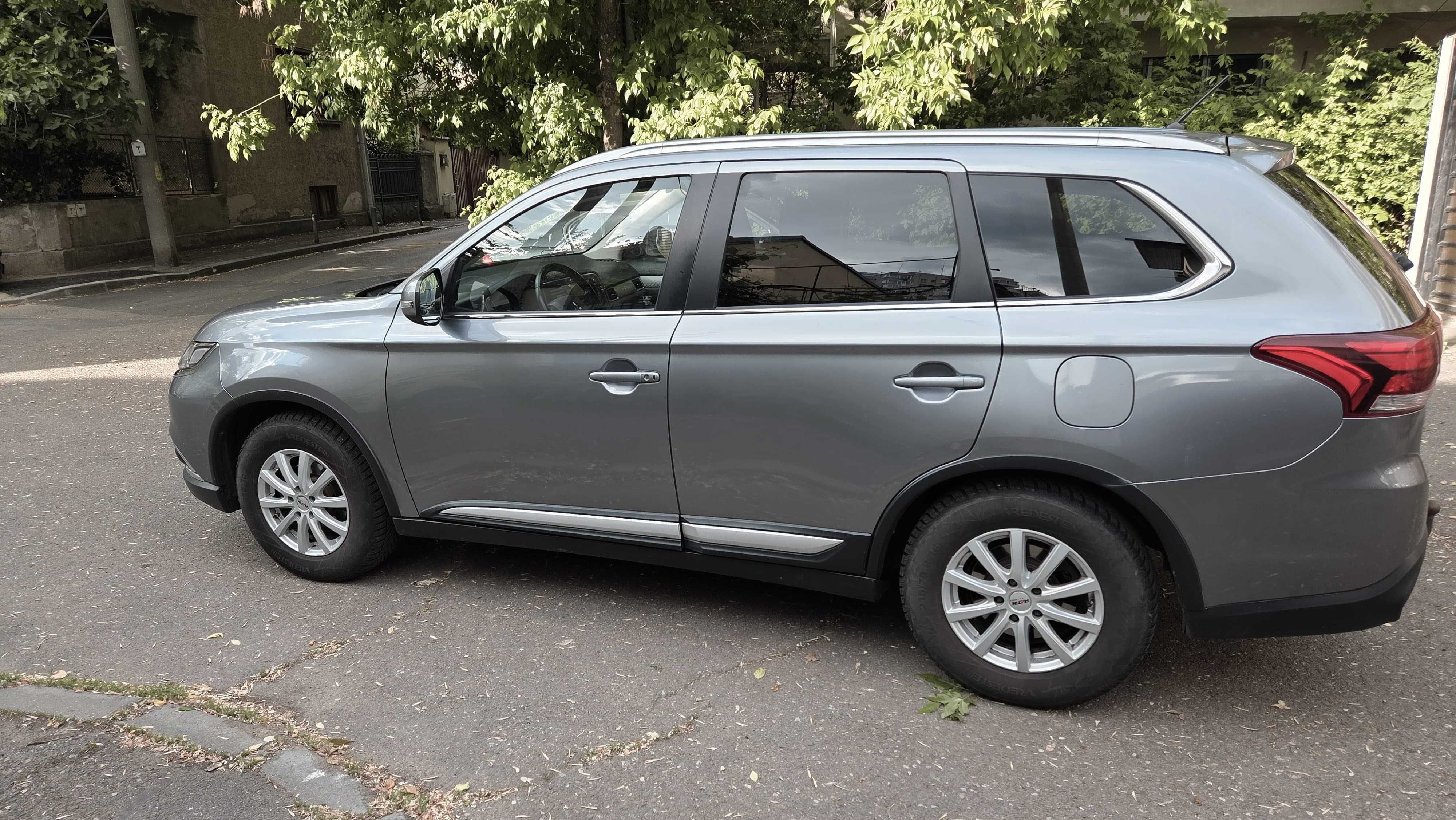 Mitsubishi Outlander, 4x4, 2016, 2.2 diesel, 7 locuri