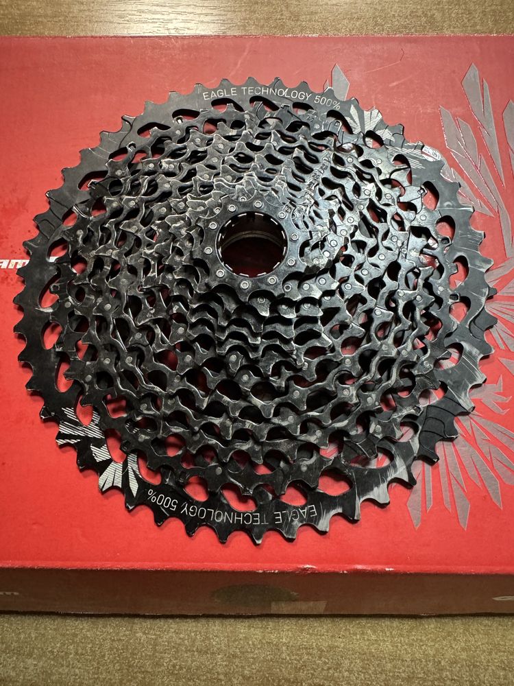 Касета за велосипед SRAM XG-1275 12SP