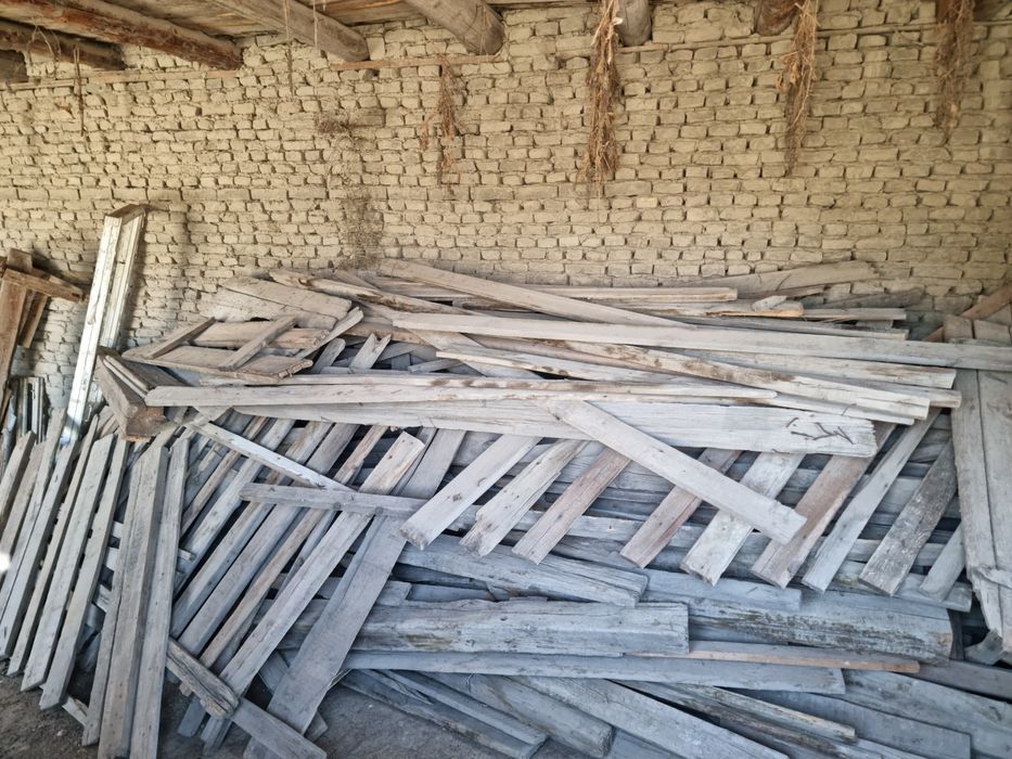 Сотилади Тахталар Харвасталик Чёрный Потолок ва Утин