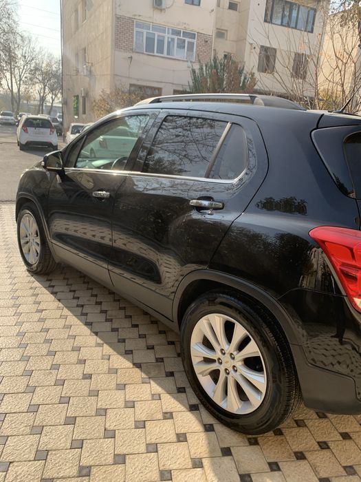 TRACKER 1 Срочна холати идеал