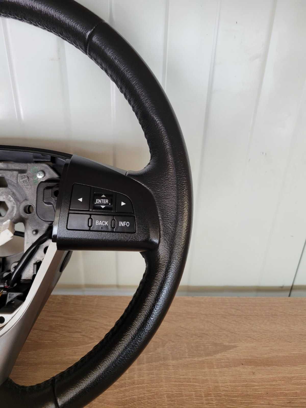 Продавам отличен кожен мулти волан за Mazda 3 или 5 2009 - 2013 г