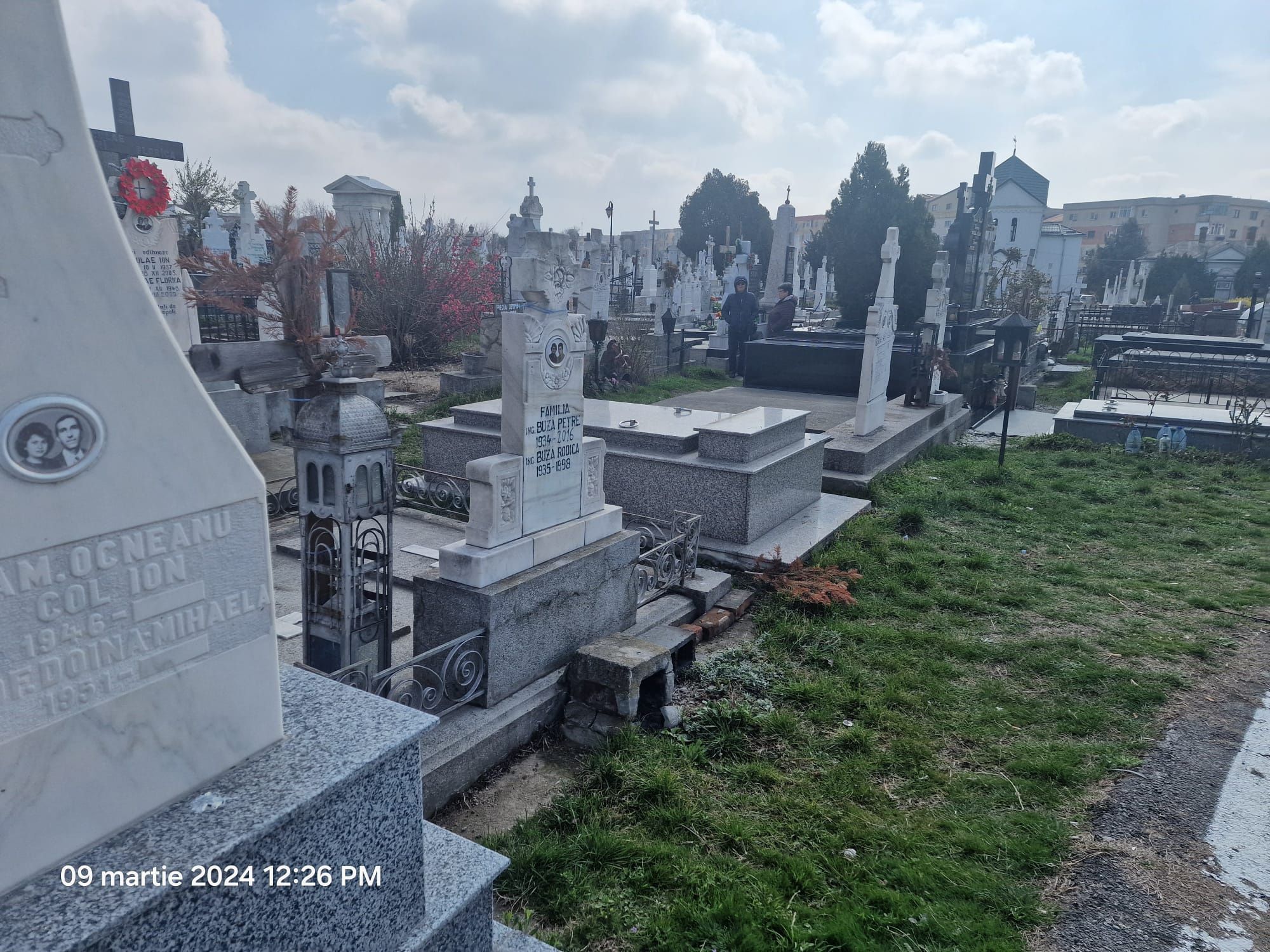 Vând 2 locuri de Veci Cimitirul Sineasca Craiova, Aleea Principala
