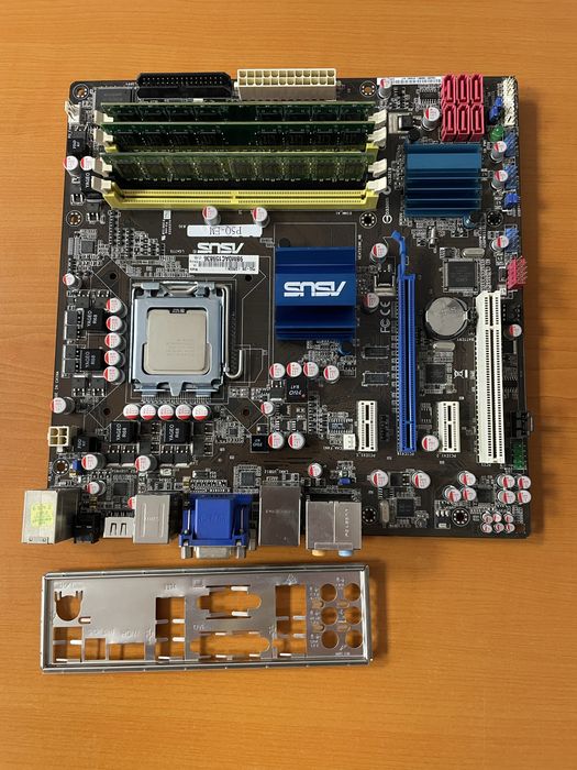 Retro placa de baza si UV sanitizer cu wirelles