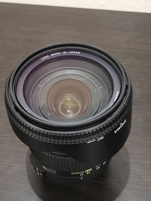 Obiectiv SIGMA 17-50mm f2.8 pentru nikon F