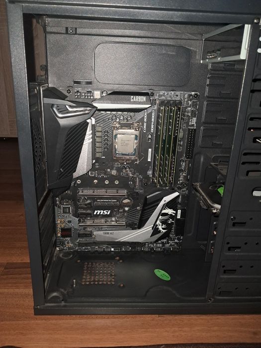 Kit placa de baza si procesor si rami, la cerere carcasa din poze