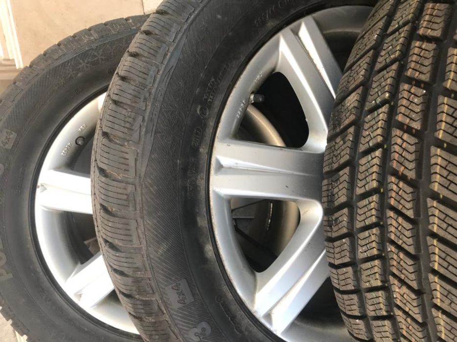 Jante Q5 R18 echipate cu anvelope de iarna marca Barum 235/60/18