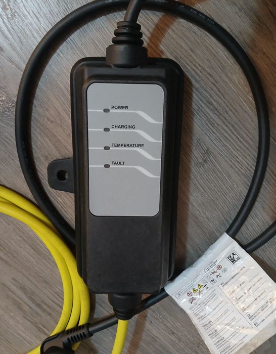 Cablu încărcare casă mașină electrica Bmw