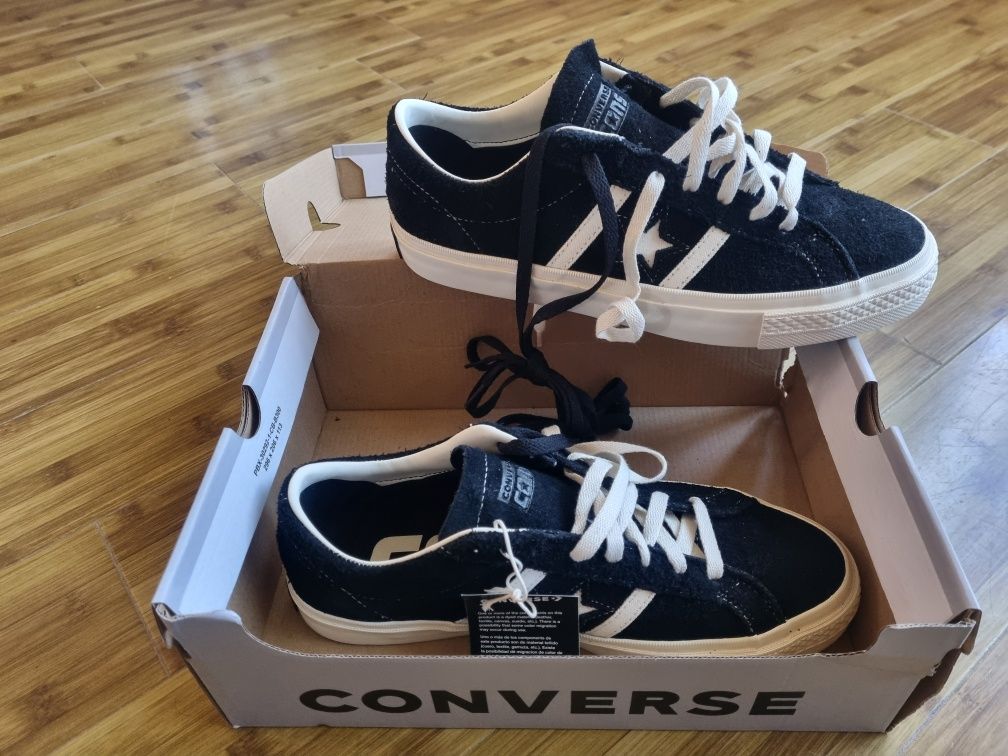 Tenisi CONVERSE. NR 42 , NOI ,cu eticheta