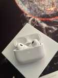 4 perechi airpods