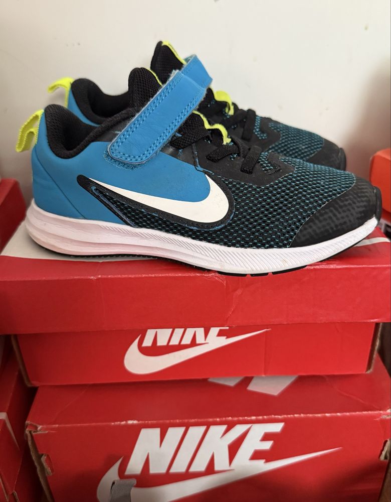 Маратонки nike,adidas