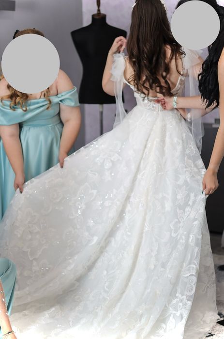 Rochie de mireasa + voal 2.5m