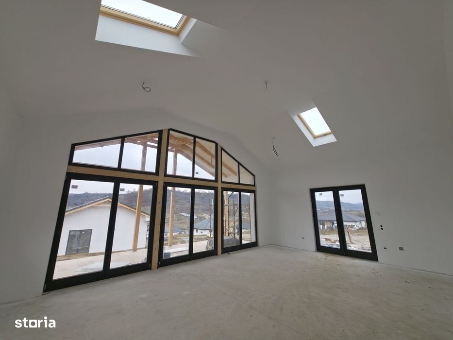 Case noi single premium la cheie sau la rosu, 7 arii, in Livezeni