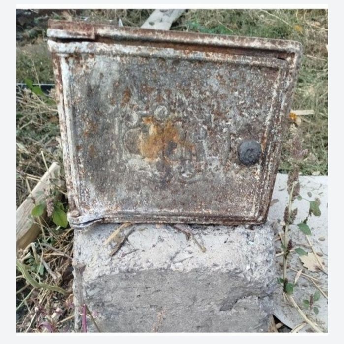 Продам дверцу чугунную для печи,верхняя.