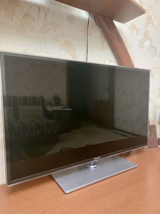 Продам телевизор samsung