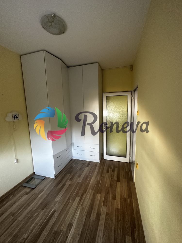 Продава се Тристаен апартамент в Варна, Младост 1 - 67 кв.м за 1933 €/кв.м - Снимка #10