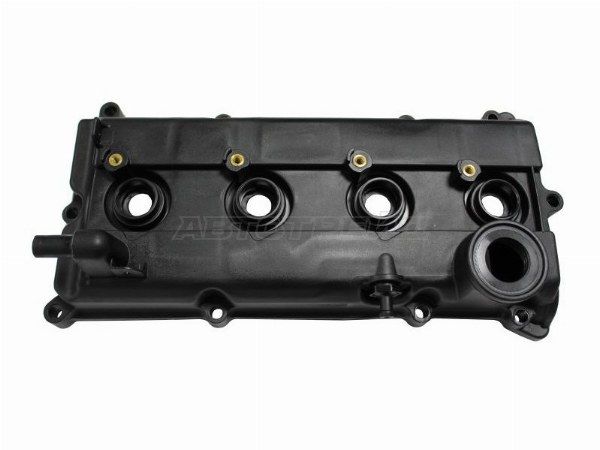 Крышка клапанов Nissan Ad