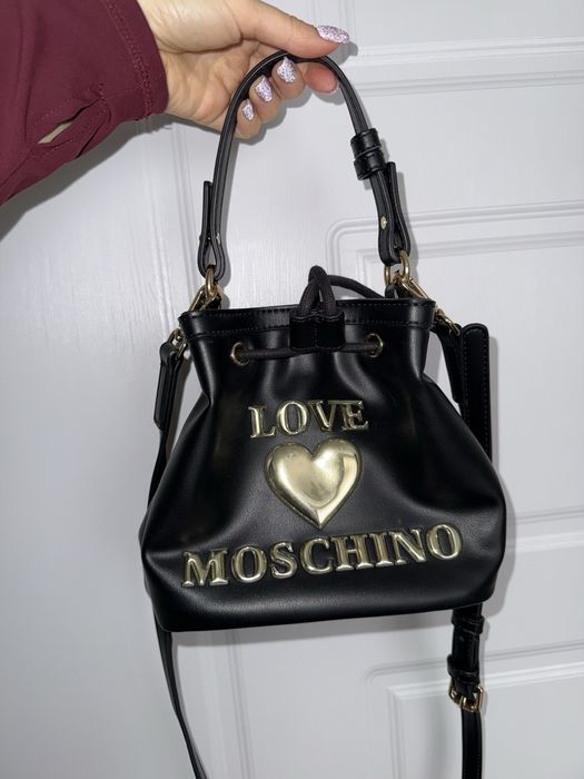 Чанта LOVE MOSCHINO много добро състояние черна