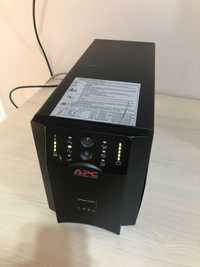 APC Smart-UPS 1000VA USB Serial Port 230V AVR unda sinusoida pura