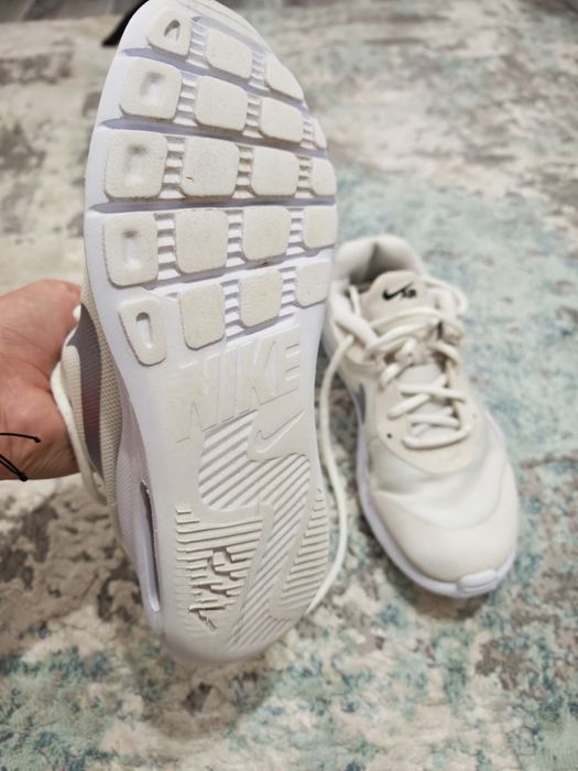 Vand tenesi adidas