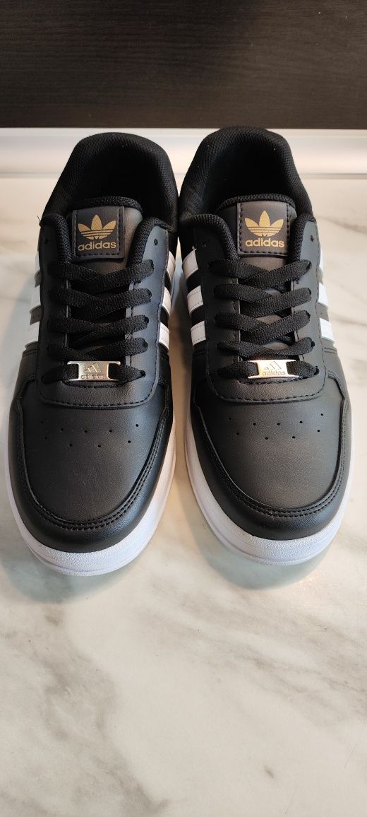 Намалявам-Чисто нови мъжки маратонки ADIDAS