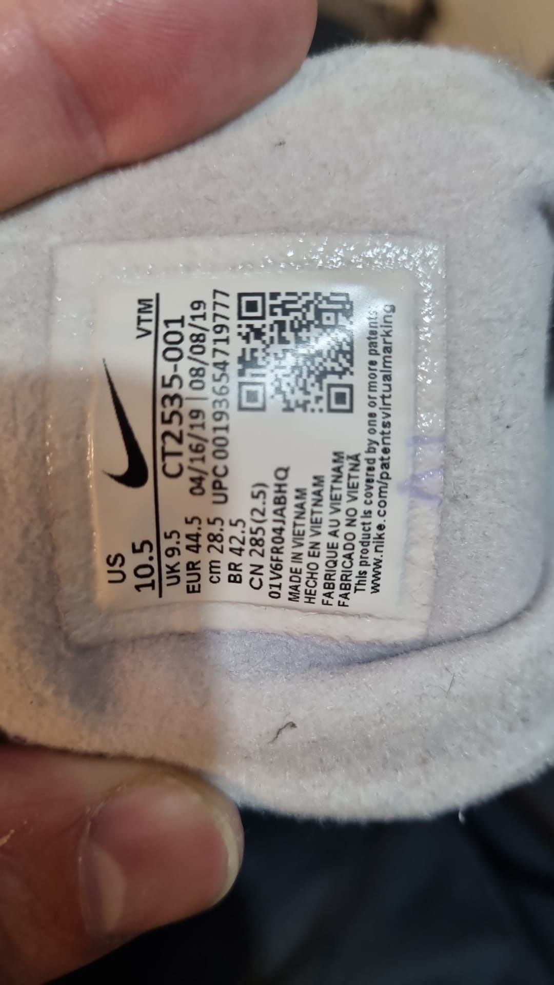 Nike Air Max 270 React mărime 44.5