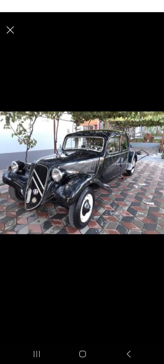 Mașina de epoca Citroen