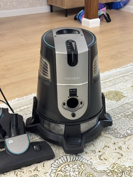 Продам пылесос моющий робоклейн