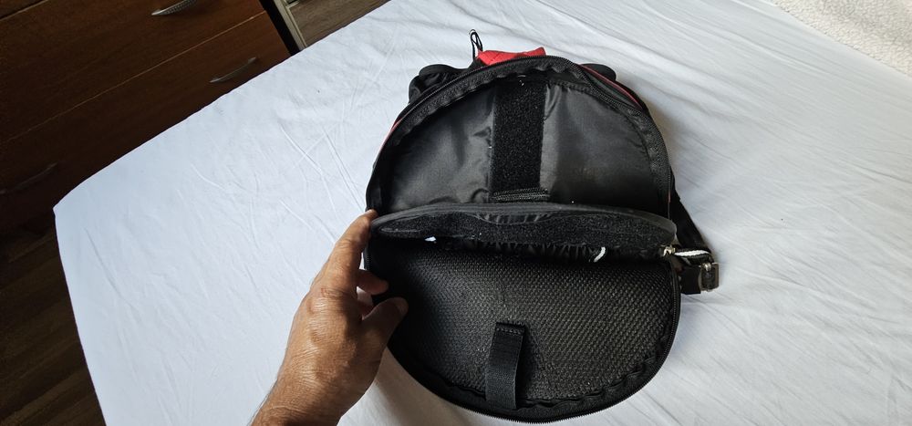 Front container parasuta de  rezerva parapanta