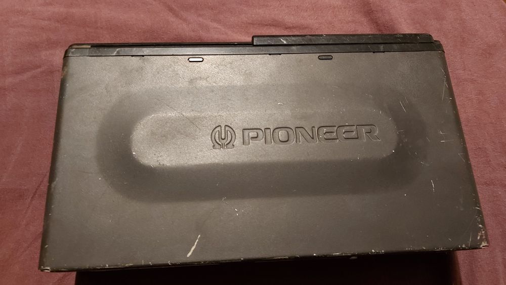 CD чейнджър Pioneer CDX - P22. За части. Състояние неизвестно.