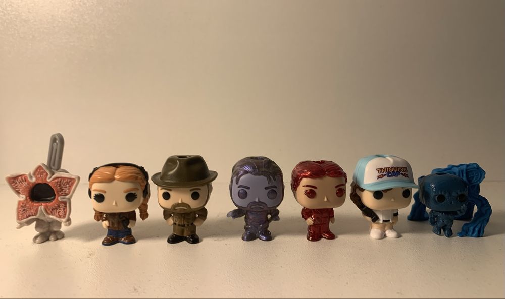 Stranger things kinder joy фигурки