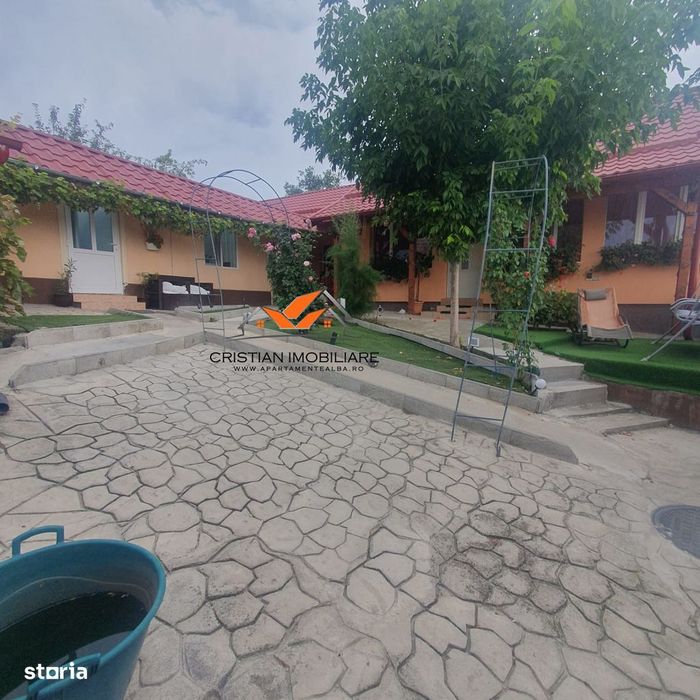 Casa individuala 3 camere, 1428 mp teren , Cricau!