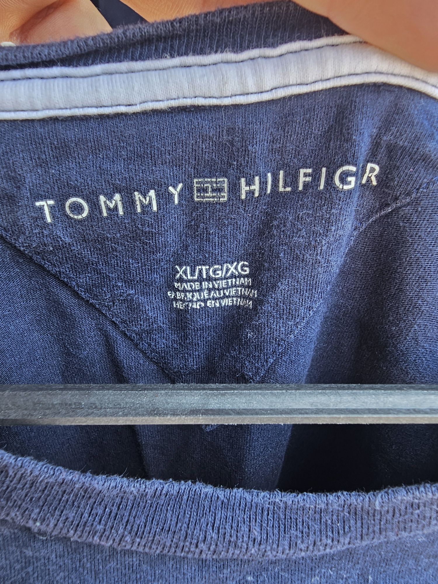 Тениска Tommy Hilfiger CORE – Оригинална, Стилна и Удобна