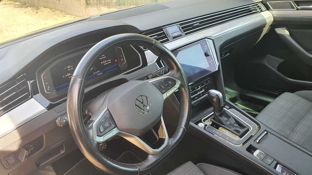 Volkswagen passat 2021