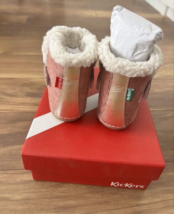 Боси зимни ботушки KicKers с топъл хастар.