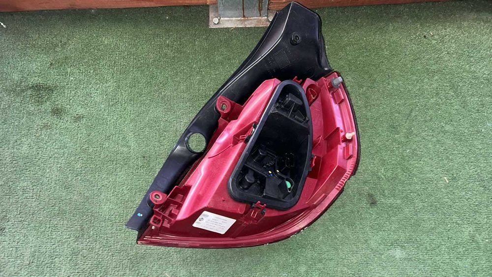 стоп ляв Renault Clio 2009-2013г. #131S.