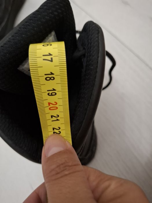 Ghete piele nike marimea 35 23 cm