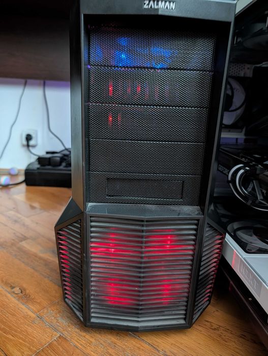 Computer PC desktop I7, radeon RX6600XT, 32Gb RAM DDR4, 4 TB stocare