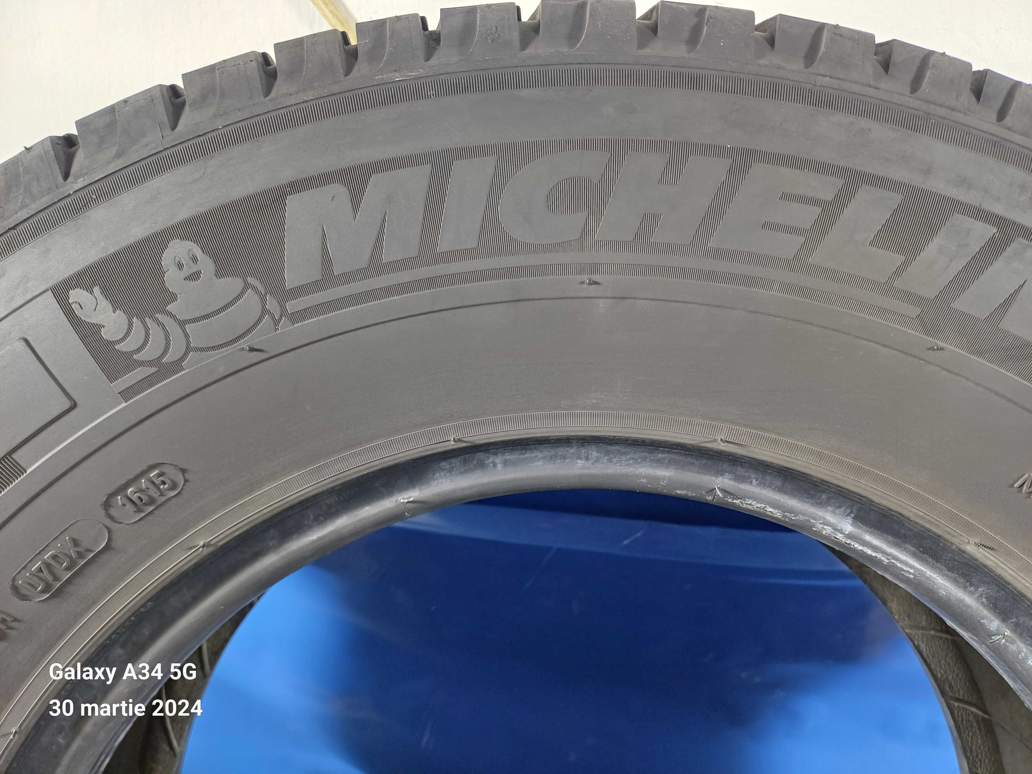 225/75/16 c Michelin