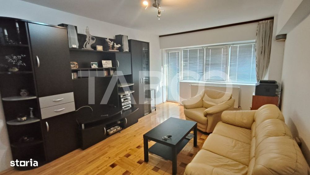 Apartament cu 3 camere garaj si pivnita de vanzare in Sebes