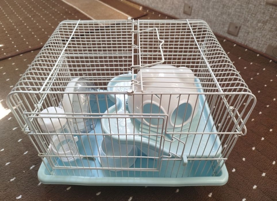 Продаются клетки для хомяков