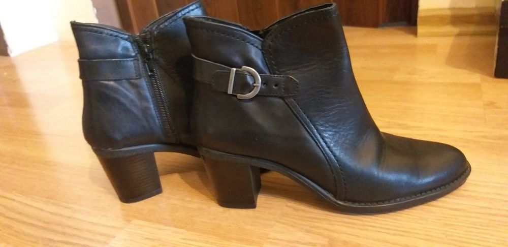 Ghete dama piele