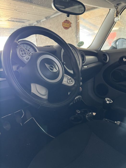 Dezmembrez mini cooper