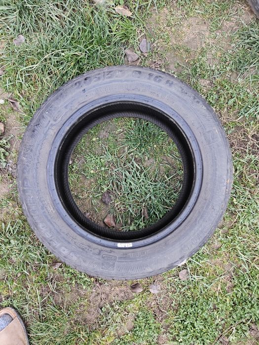 Vând cauciucuri de iarnă în stare bună mărime 205/55/R16