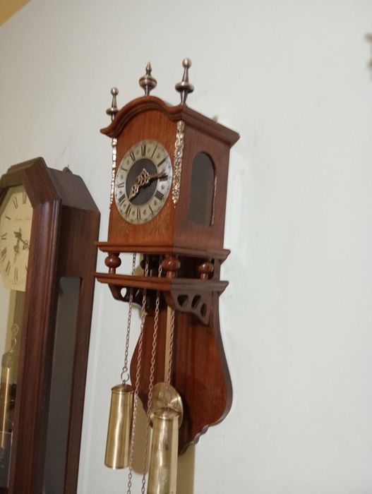 Ceas de perete cu pendul model olandez