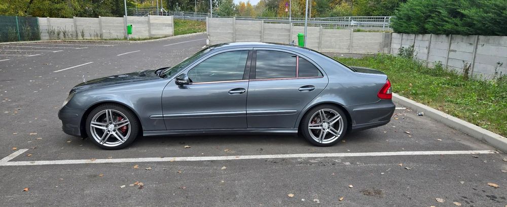 Mercedes-Benz E Proprietar Inmatriculata RO Cutie Manuala 6+1 Benzina+GPL