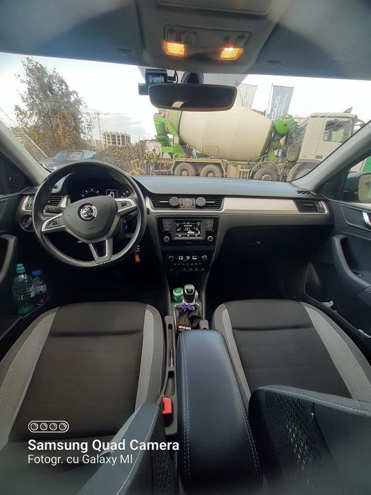 Vand Skoda Rapid 1.2 benzina.