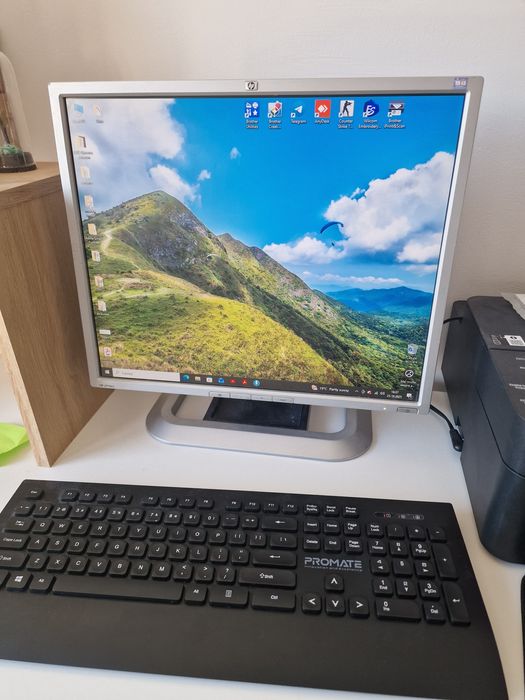 Monitor de Calculator HP 19"