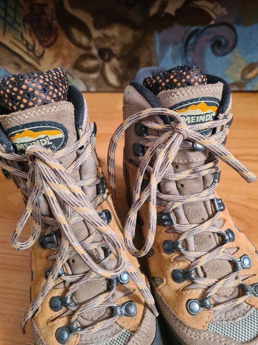 Ghete damă Meindl Air Revolution 3.1 Gore-Tex, mărimea 39